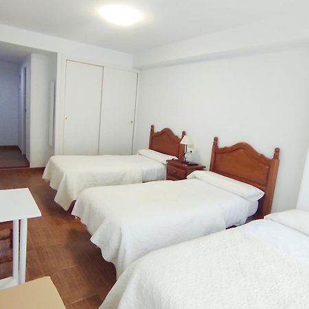 Pension Villa ** Комільяс Екстер'єр фото